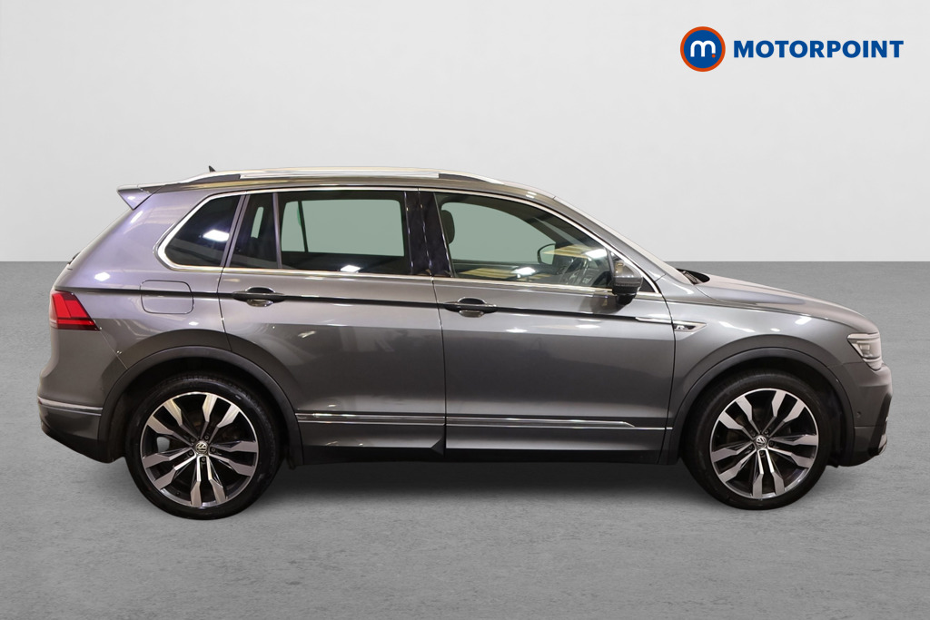 Volkswagen Tiguan R-Line Tech Automatic Diesel SUV - Stock Number (1520643) - Drivers side