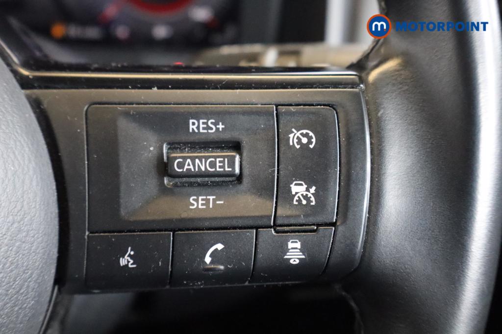 Nissan Qashqai N-Connecta Manual Petrol SUV - Stock Number (1522035) - 14th supplementary image