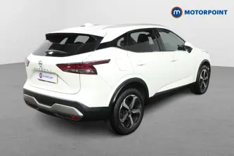 Nissan Qashqai N-Connecta Manual Petrol SUV - Stock Number (1522035) - Drivers side rear corner