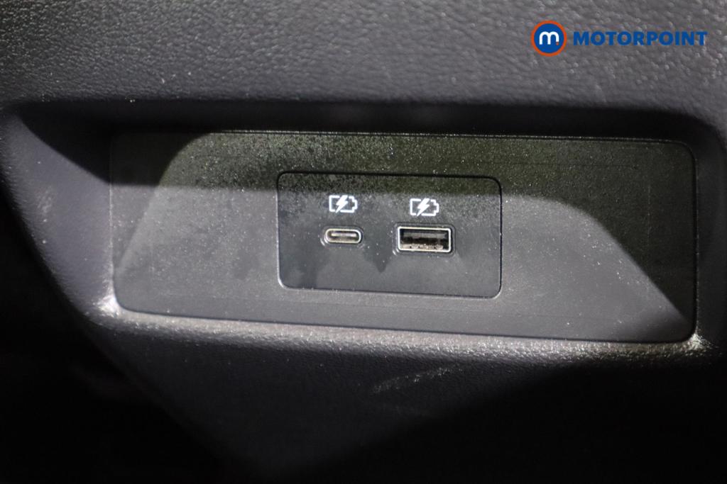 Nissan Qashqai N-Connecta Manual Petrol SUV - Stock Number (1524869) - 13th supplementary image