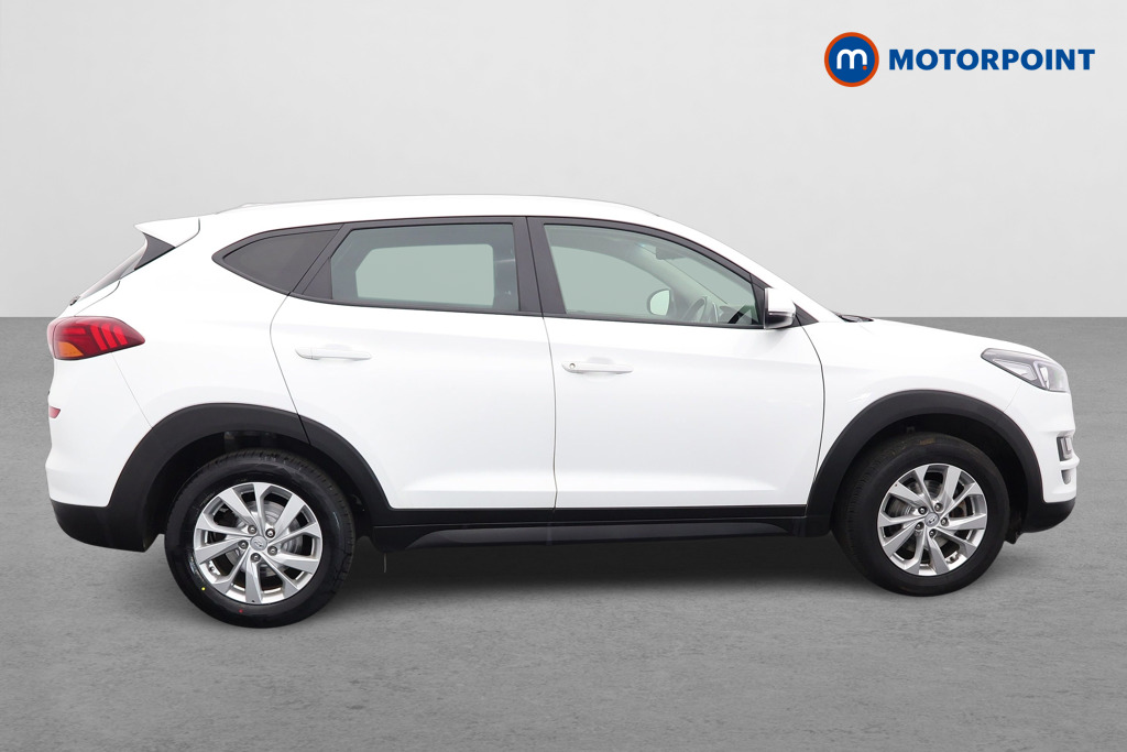 Hyundai Tucson Se Nav Manual Petrol SUV - Stock Number (1521301) - Drivers side