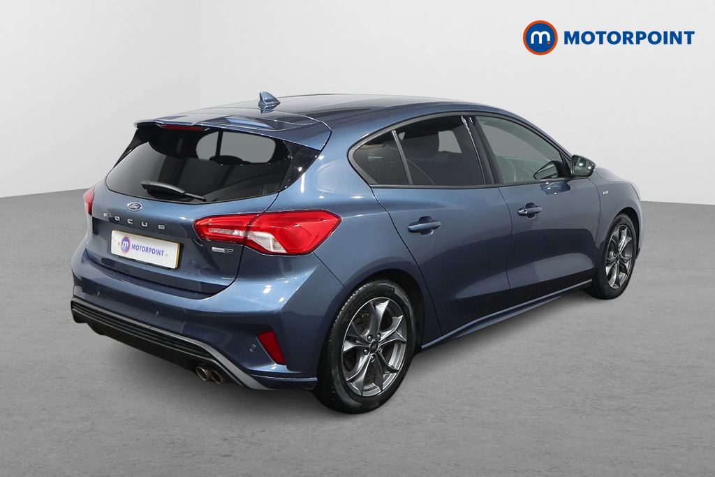 Ford Focus St-Line Edition Manual Petrol-Electric Hybrid Hatchback - Stock Number (1522439) - Drivers side rear corner