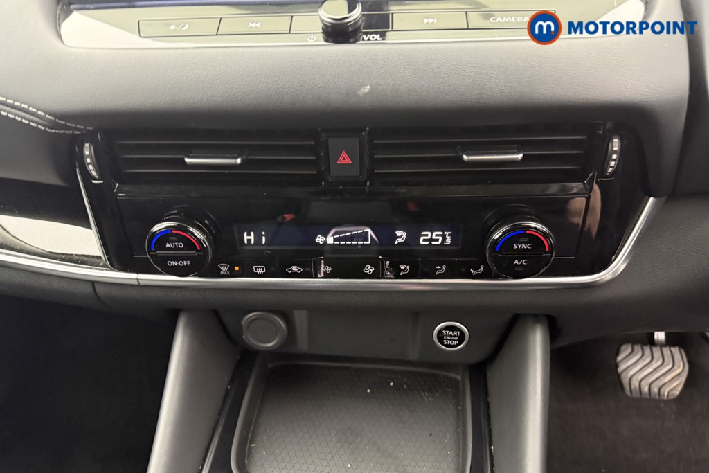 Nissan Qashqai N-Connecta Automatic Petrol SUV - Stock Number (1524436) - 9th supplementary image