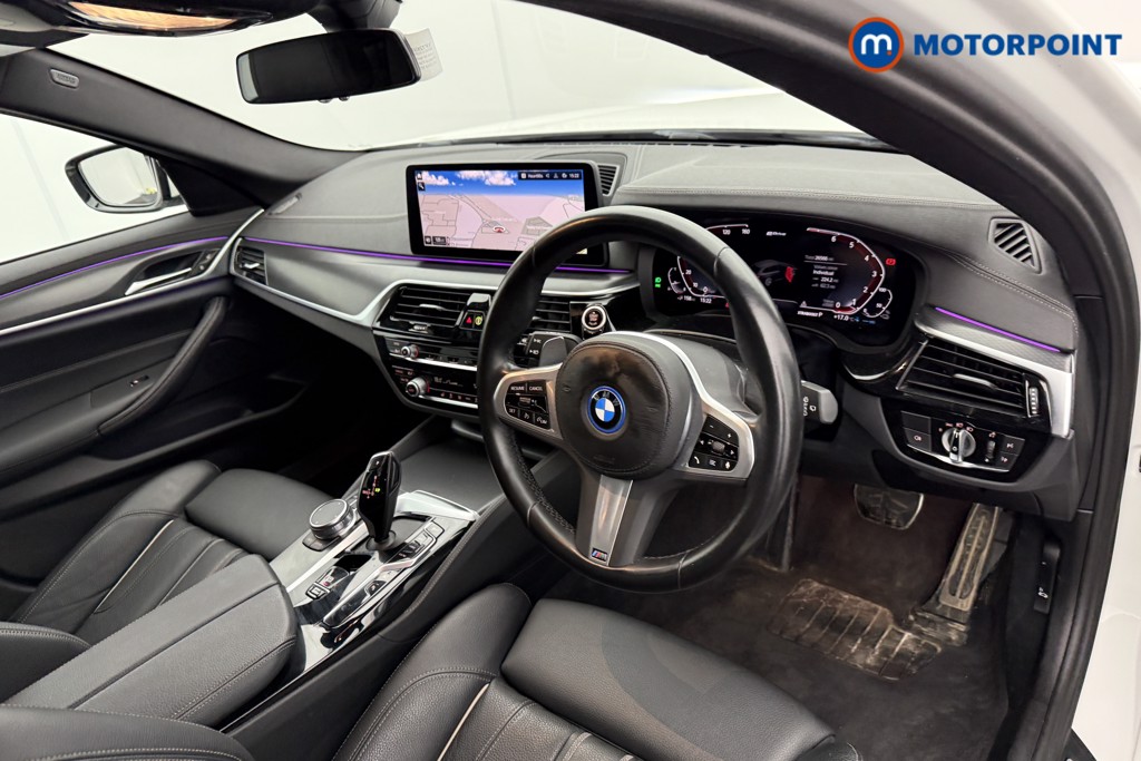 BMW 5 Series M Sport Automatic Petrol Plug-In Hybrid Estate - Stock Number (1525188) - 3rd supplementary image