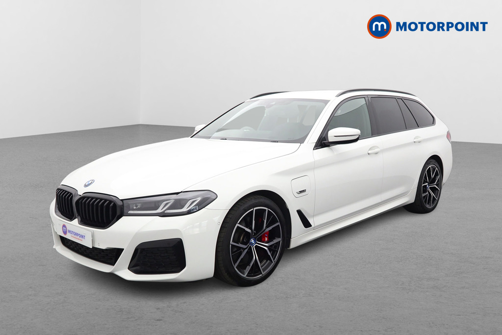 BMW 5 Series M Sport Automatic Petrol Plug-In Hybrid Estate - Stock Number (1525188) - Passenger side front corner