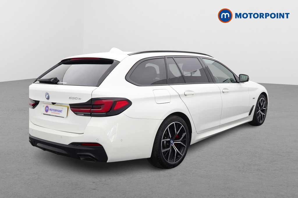 BMW 5 Series M Sport Automatic Petrol Plug-In Hybrid Estate - Stock Number (1525188) - Drivers side rear corner