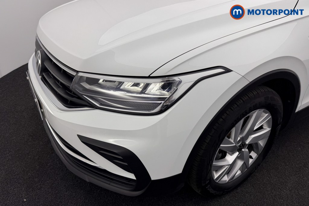 Volkswagen Tiguan Life Manual Petrol SUV - Stock Number (1525336) - 29th supplementary image