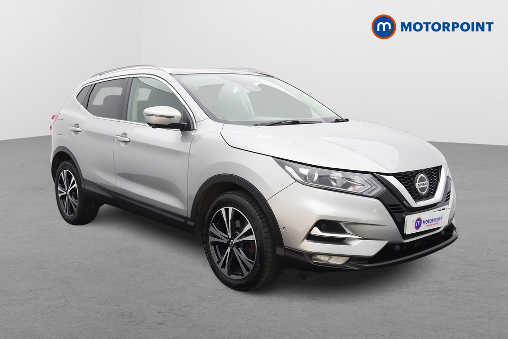 Nissan Qashqai N-Connecta Automatic Petrol SUV - Stock Number (1520092) - Drivers side front corner