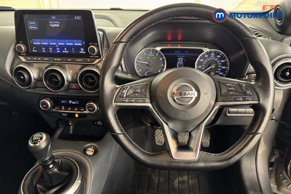 Nissan Juke N-Connecta Manual Petrol SUV - Stock Number (1525370) - 1st supplementary image