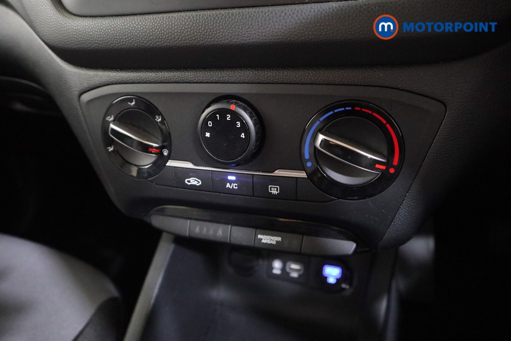 Hyundai I20 Play Manual Petrol Hatchback - Stock Number (1522794) - 7th supplementary image