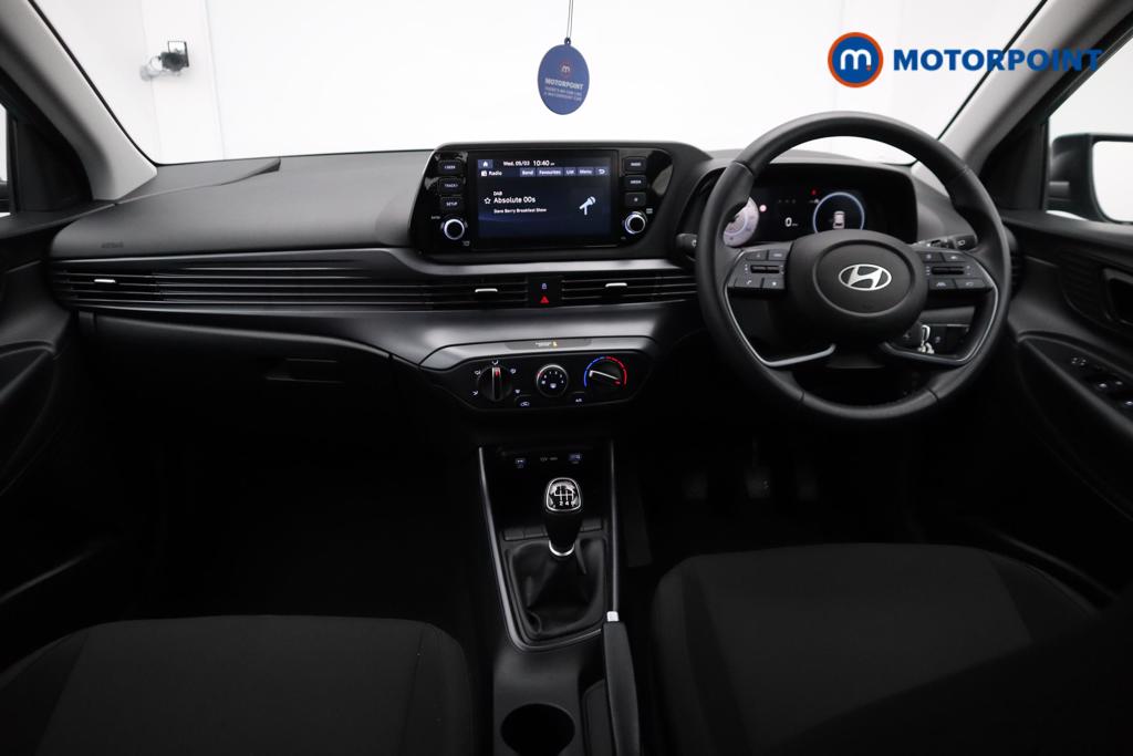 Hyundai I20 Advance Manual Petrol Hatchback - Stock Number (1523460) - 1st supplementary image