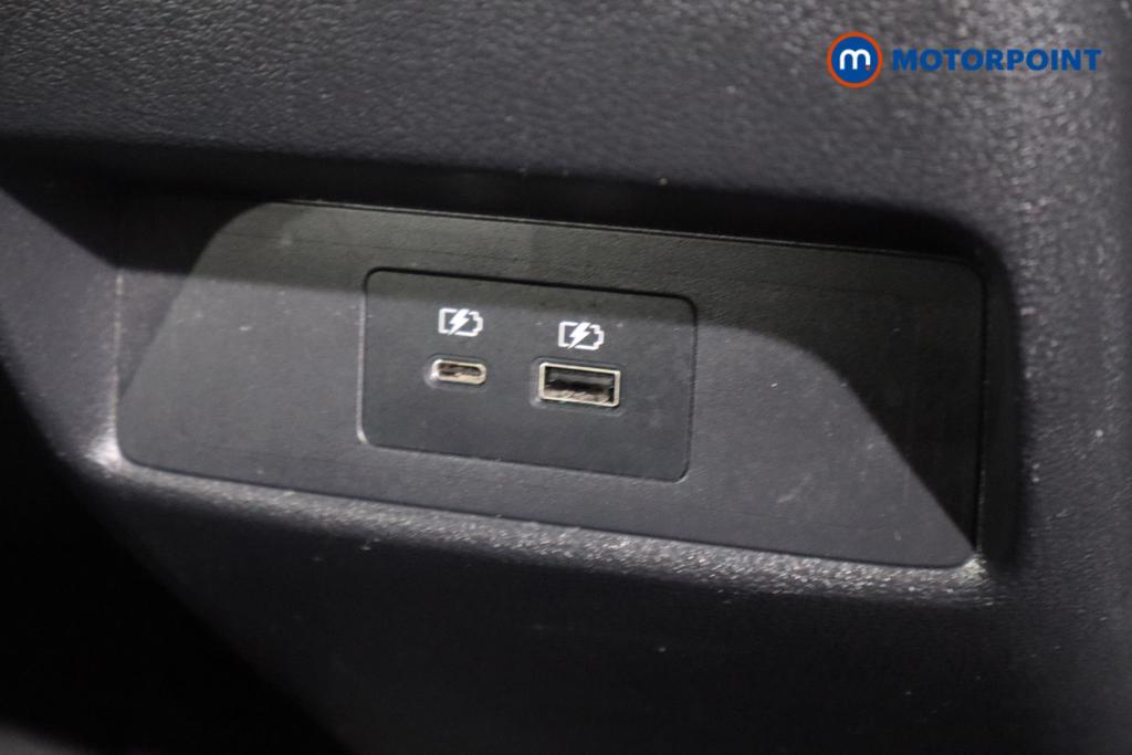 Nissan Qashqai N-Connecta Manual Petrol SUV - Stock Number (1525288) - 13th supplementary image