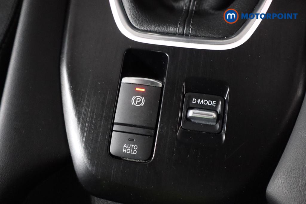 Nissan Qashqai N-Connecta Manual Petrol SUV - Stock Number (1525288) - 19th supplementary image