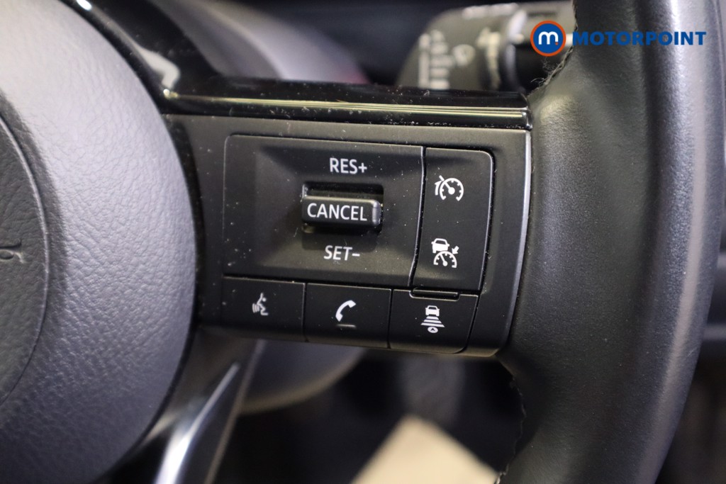 Nissan Qashqai N-Connecta Manual Petrol SUV - Stock Number (1517726) - 9th supplementary image