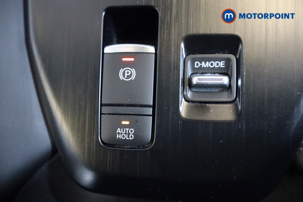 Nissan Qashqai N-Connecta Manual Petrol SUV - Stock Number (1523203) - 11th supplementary image