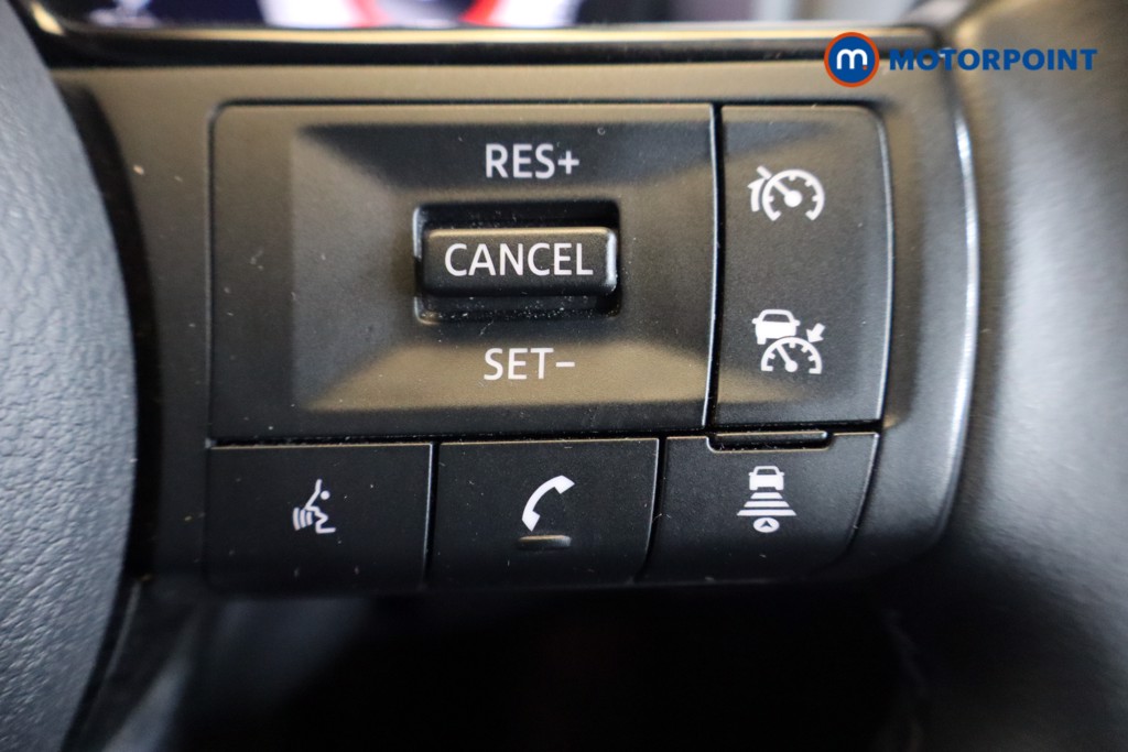 Nissan Qashqai N-Connecta Manual Petrol SUV - Stock Number (1523203) - 16th supplementary image