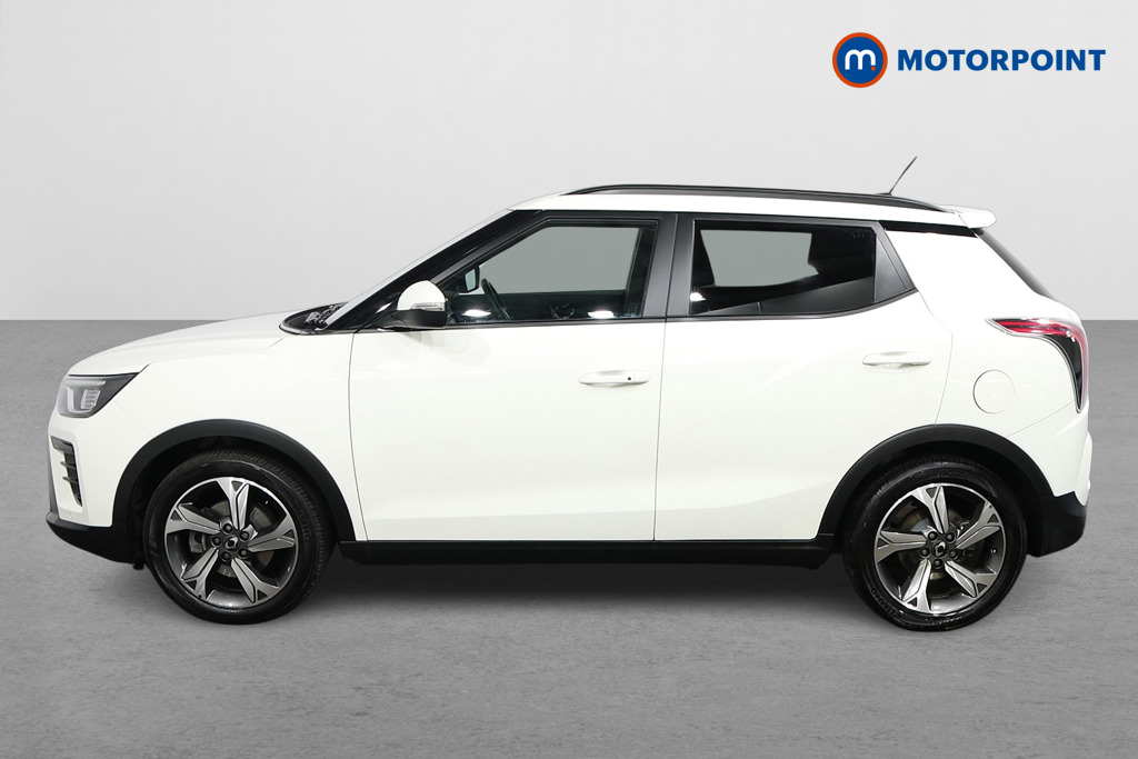 Ssangyong Tivoli Ultimate Automatic Petrol SUV - Stock Number (1524294) - Passenger side