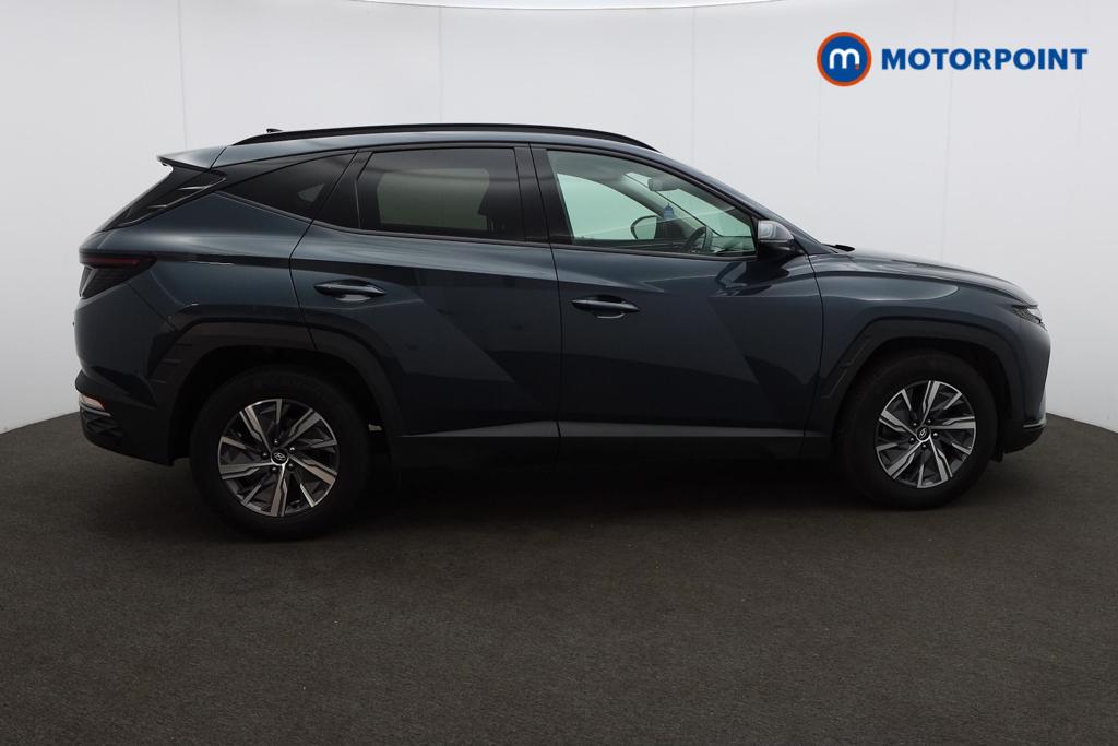 Hyundai Tucson Se Connect Manual Petrol SUV - Stock Number (1525696) - Drivers side