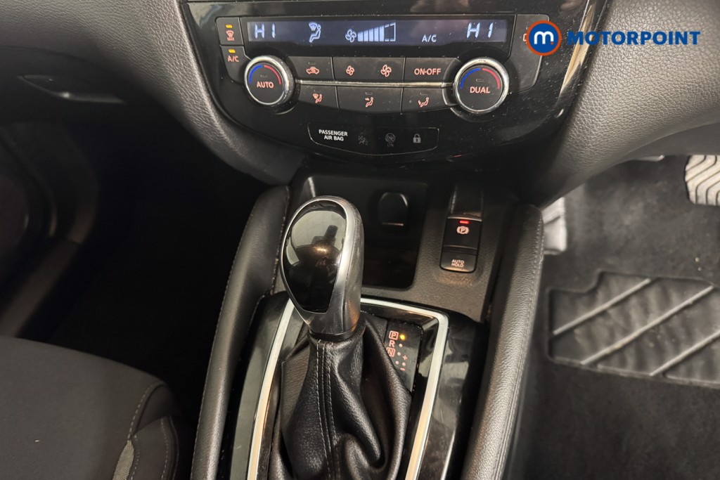 Nissan Qashqai N-Connecta Automatic Petrol SUV - Stock Number (1525721) - 11th supplementary image