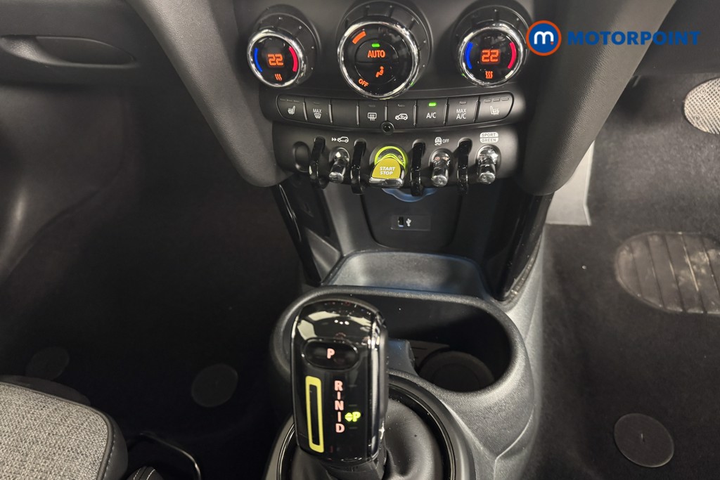 Mini Hatchback Cooper S Level 2 Automatic Electric Hatchback - Stock Number (1522100) - 11th supplementary image