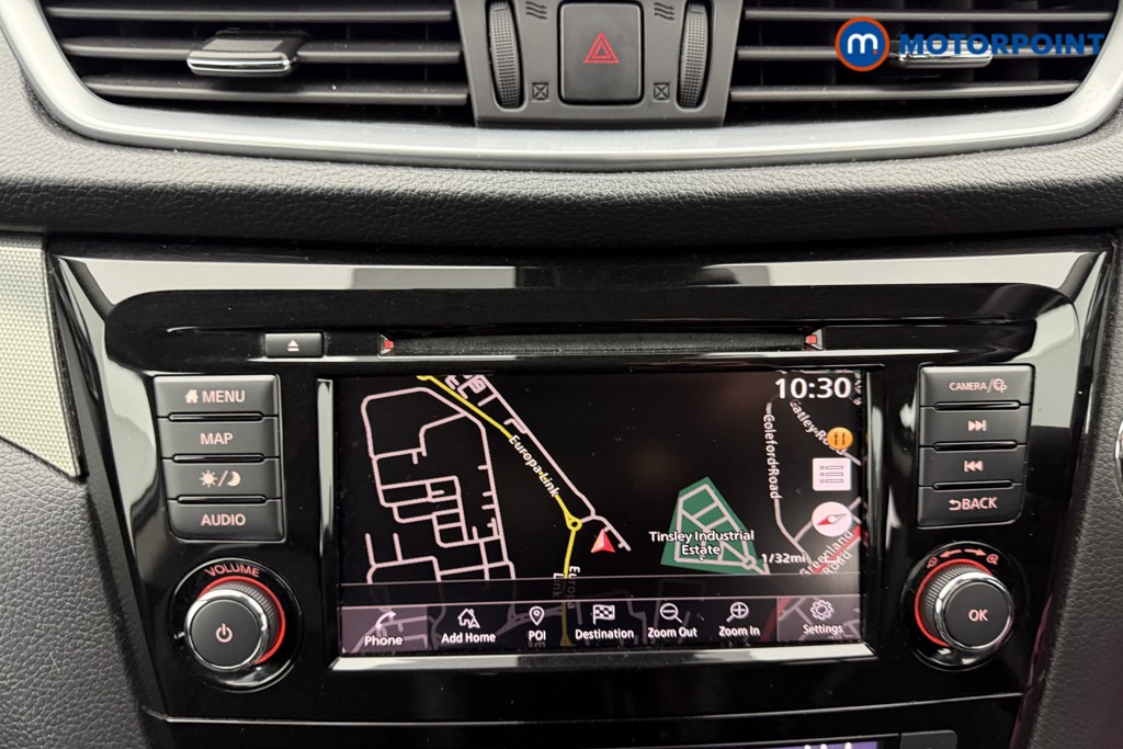 Nissan Qashqai Tekna Manual Petrol SUV - Stock Number (1522300) - 1st supplementary image