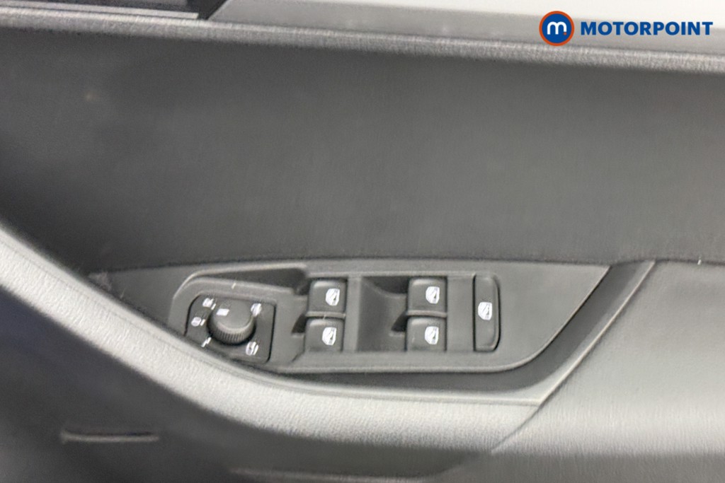 Skoda Karoq Se Technology Manual Petrol SUV - Stock Number (1524479) - 17th supplementary image