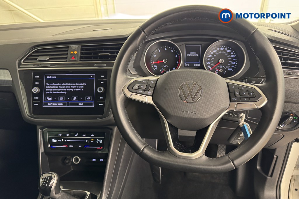 Volkswagen Tiguan Life Manual Petrol SUV - Stock Number (1526887) - 1st supplementary image