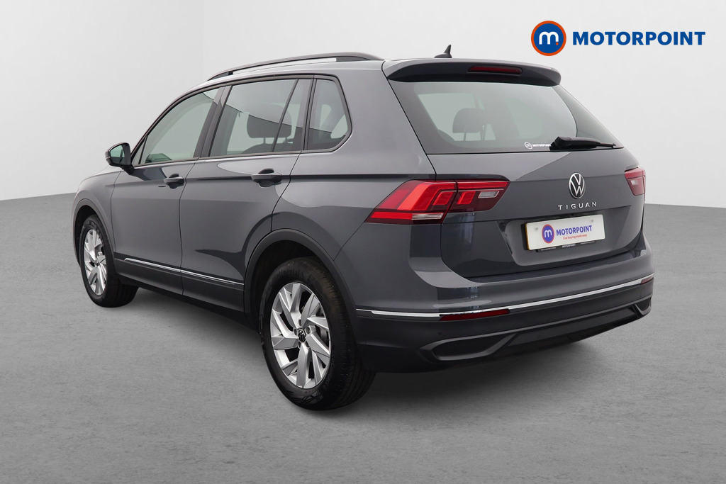 Volkswagen Tiguan Life Manual Petrol SUV - Stock Number (1526917) - Passenger side rear corner