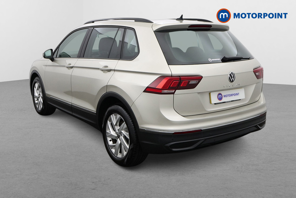 Volkswagen Tiguan Life Automatic Diesel SUV - Stock Number (1528067) - Passenger side rear corner