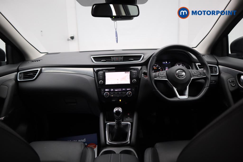 Nissan Qashqai N-Motion Manual Petrol SUV - Stock Number (1528422) - 1st supplementary image