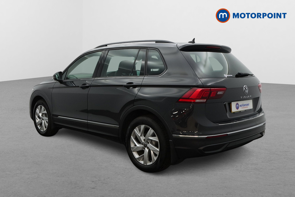 Volkswagen Tiguan Life Manual Petrol SUV - Stock Number (1526107) - Passenger side rear corner