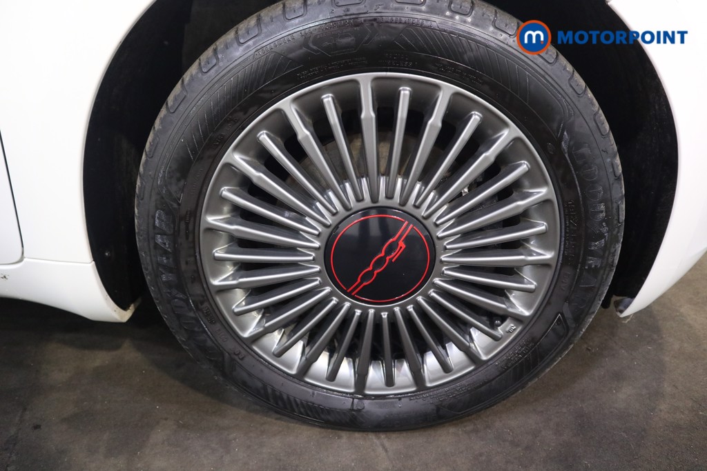Fiat 500 RED Automatic Electric Hatchback - Stock Number (1527557) - 16th supplementary image