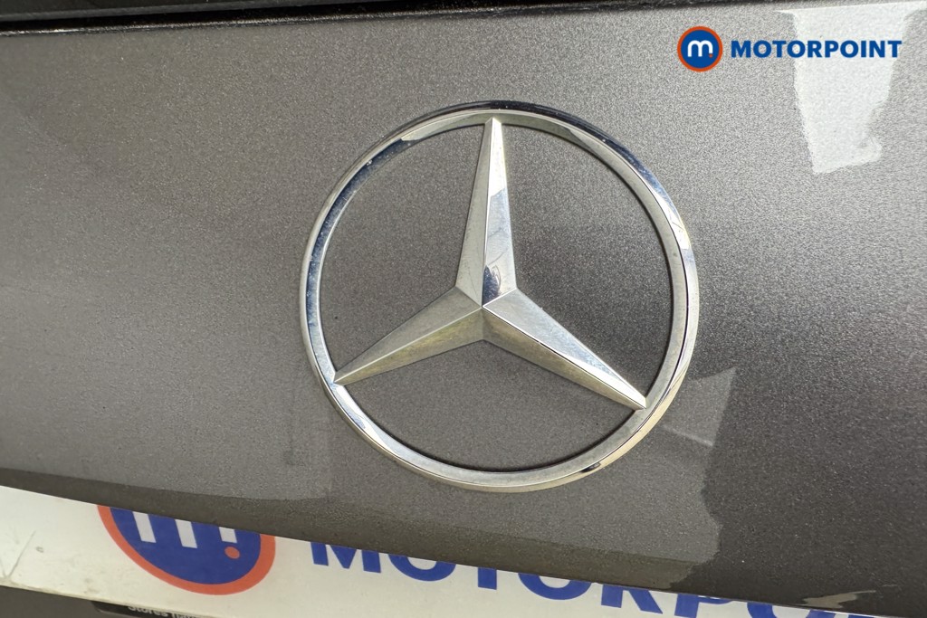 Mercedes-Benz GLB Amg Line Automatic Petrol SUV - Stock Number (1528962) - 20th supplementary image