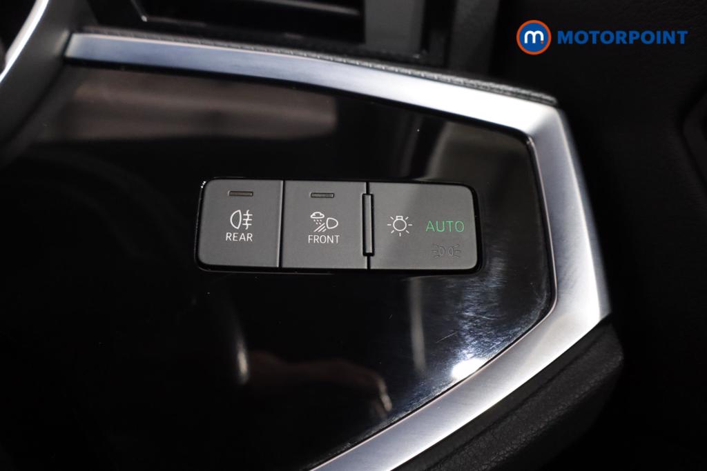 Audi Q3 Black Edition Automatic Petrol SUV - Stock Number (1529384) - 17th supplementary image