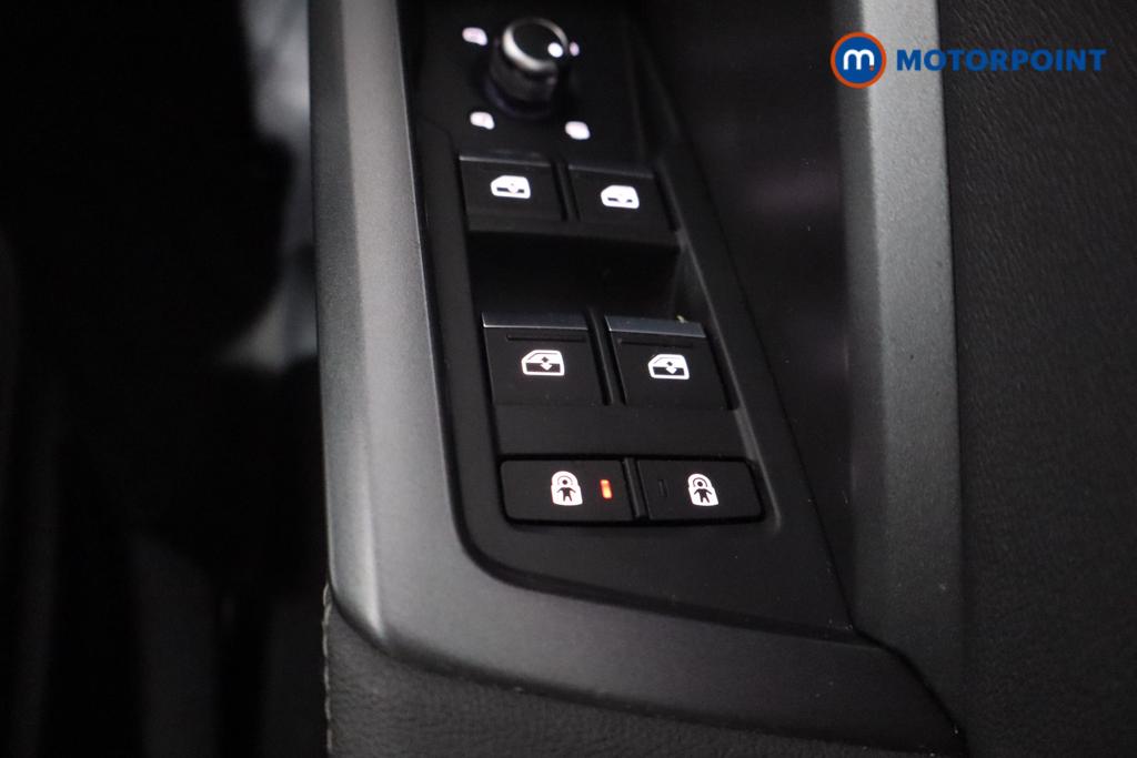 Audi Q3 Black Edition Automatic Petrol SUV - Stock Number (1529384) - 18th supplementary image