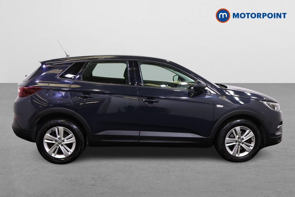 Vauxhall Grandland X SE Manual Petrol SUV - Stock Number (1521491) - Drivers side