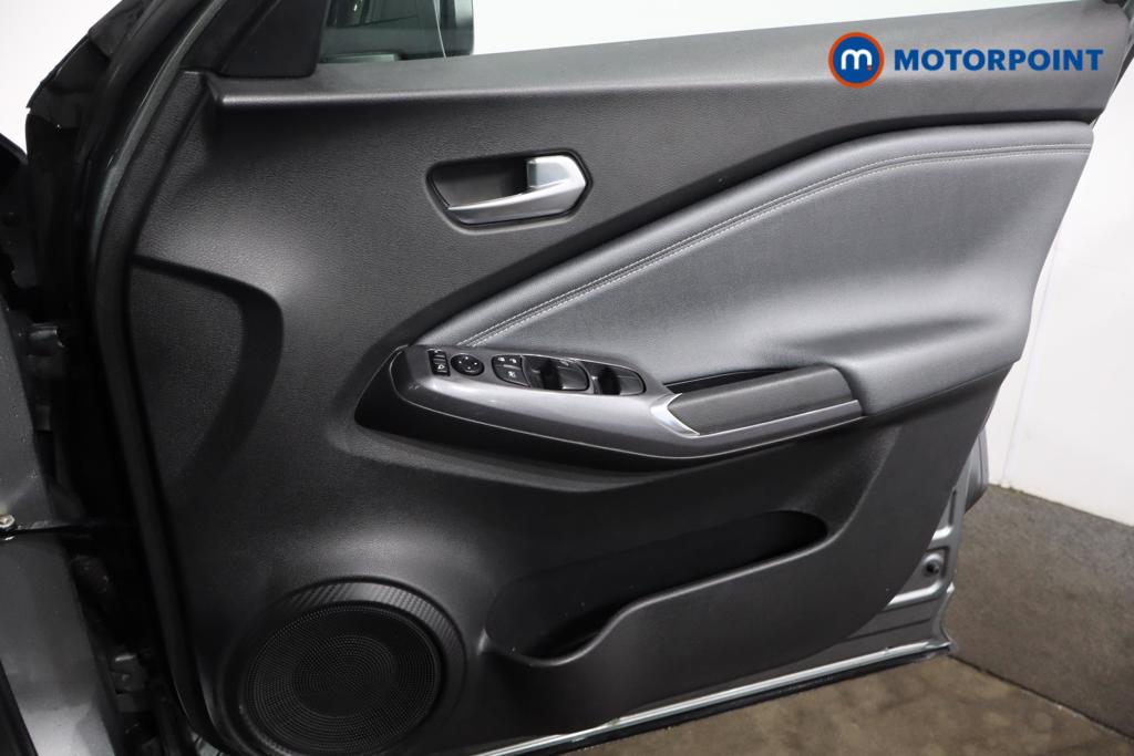 Nissan Juke N-Connecta Automatic Petrol SUV - Stock Number (1521963) - 24th supplementary image