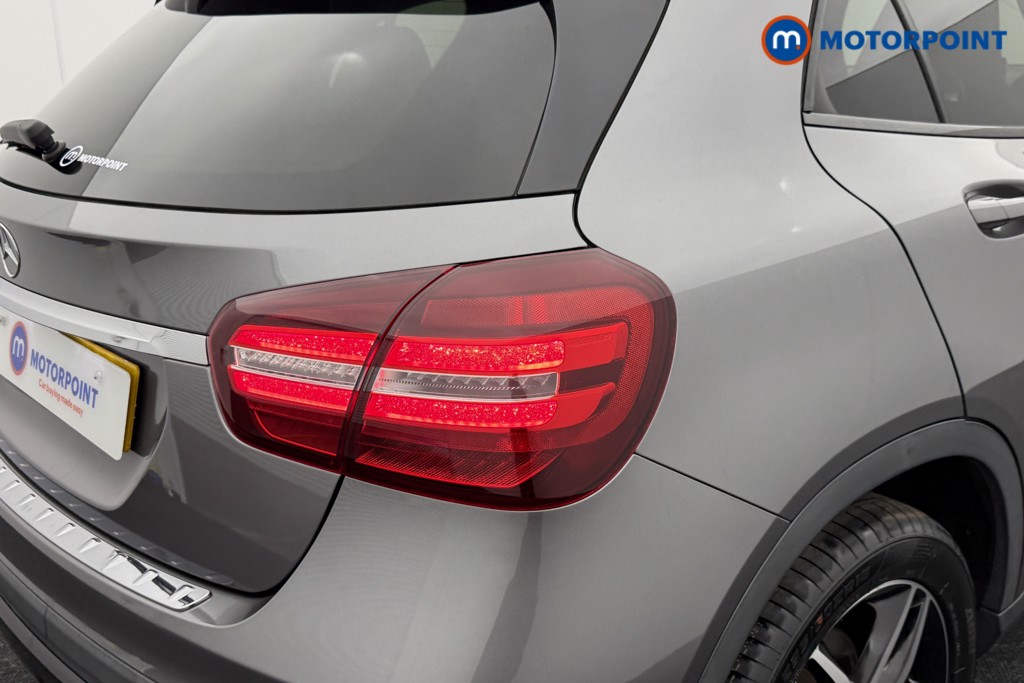 Mercedes-Benz GLA Urban Edition Manual Petrol SUV - Stock Number (1523195) - 24th supplementary image