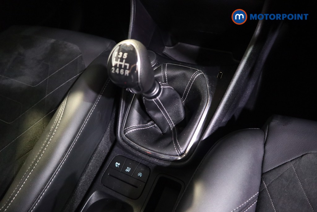 Ford Fiesta Titanium X Manual Petrol-Electric Hybrid Hatchback - Stock Number (1519252) - 8th supplementary image