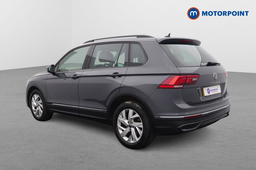 Volkswagen Tiguan Life Manual Petrol SUV - Stock Number (1520054) - Passenger side rear corner