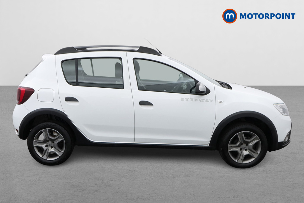 Dacia Sandero Stepway Essential Manual Petrol Hatchback - Stock Number (1526066) - Drivers side