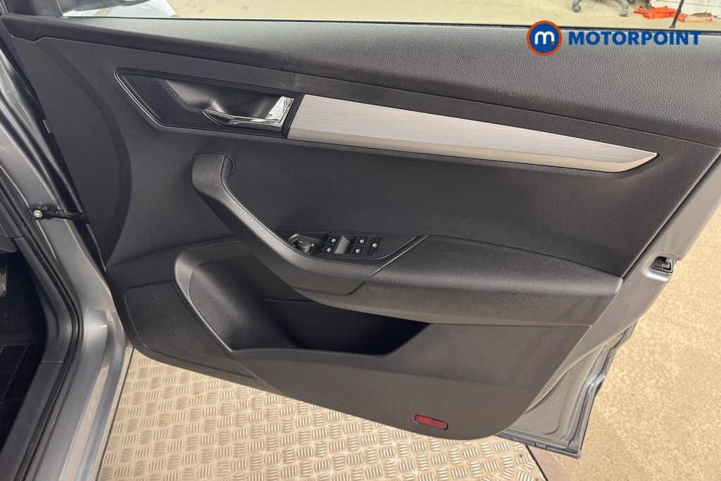 Skoda Karoq SE Manual Petrol SUV - Stock Number (1526783) - 6th supplementary image