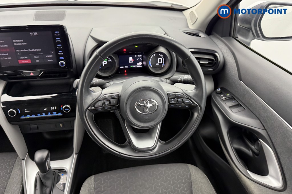 Toyota Yaris Cross Icon Automatic Petrol-Electric Hybrid Estate - Stock Number (1528406) - 2nd supplementary image