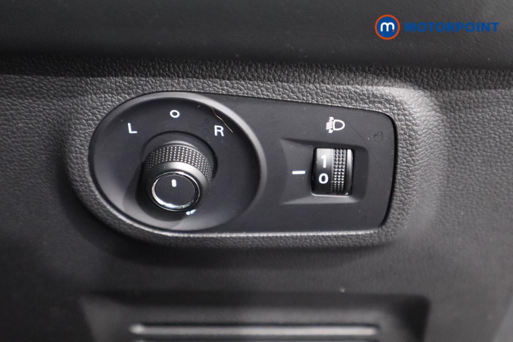 Mg Motor Uk ZS Exclusive Manual Petrol SUV - Stock Number (1529399) - 21st supplementary image