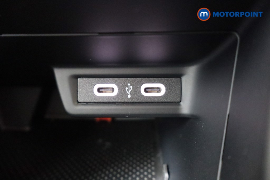 Volkswagen Polo Life Manual Petrol Hatchback - Stock Number (1521673) - 4th supplementary image