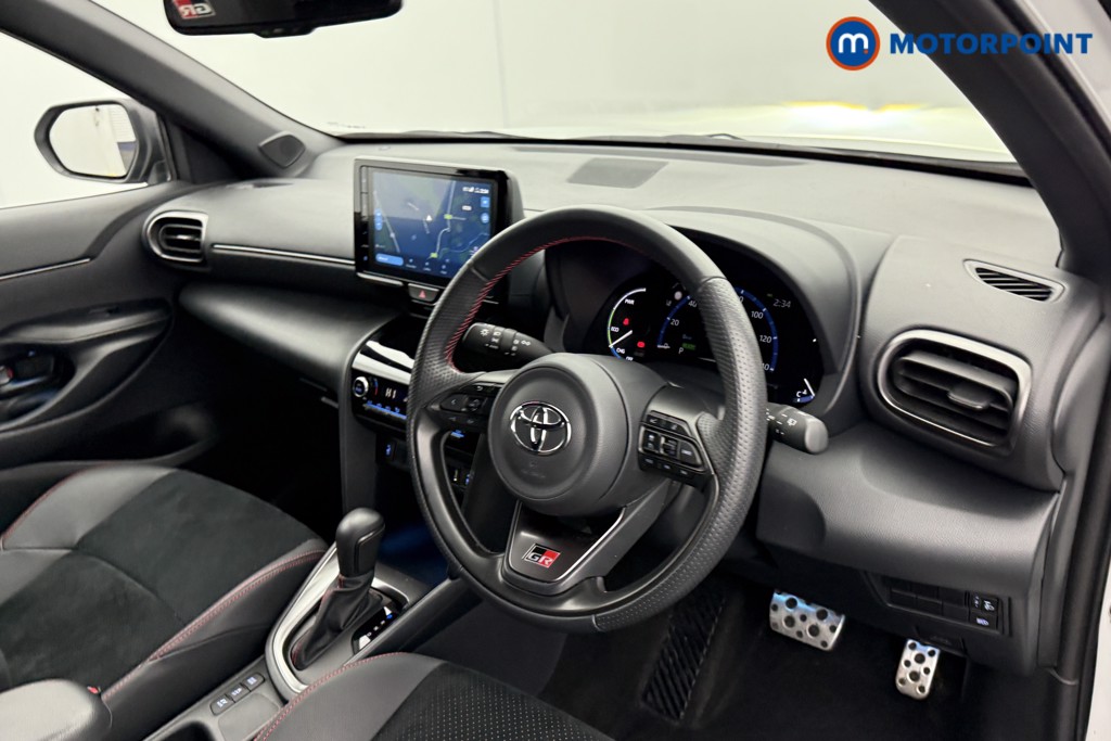 Toyota Yaris Cross Gr Sport Automatic Petrol-Electric Hybrid Estate - Stock Number (1524756) - 4th supplementary image