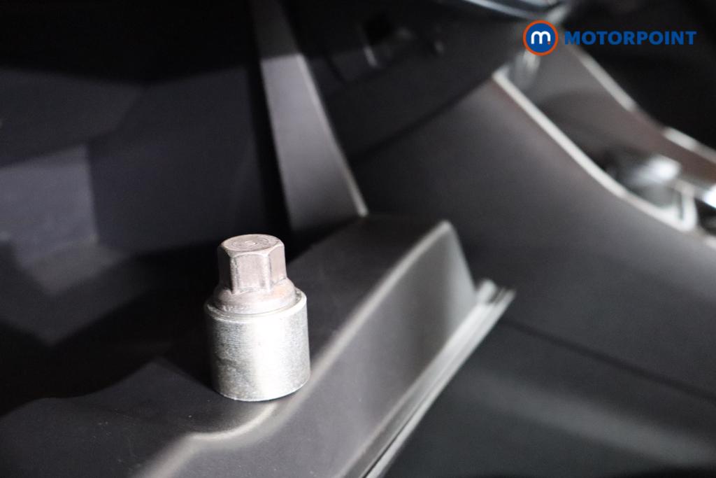 Nissan Qashqai Acenta Premium Manual Petrol SUV - Stock Number (1518010) - 14th supplementary image