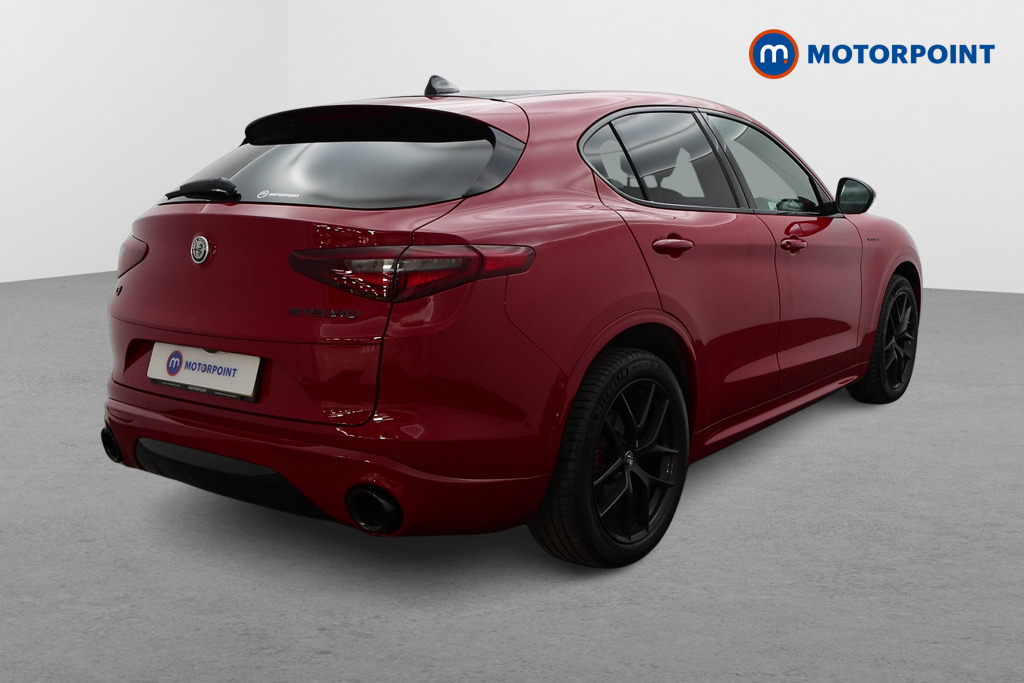 Alfa Romeo Stelvio Veloce Automatic Diesel SUV - Stock Number (1529961) - Drivers side rear corner