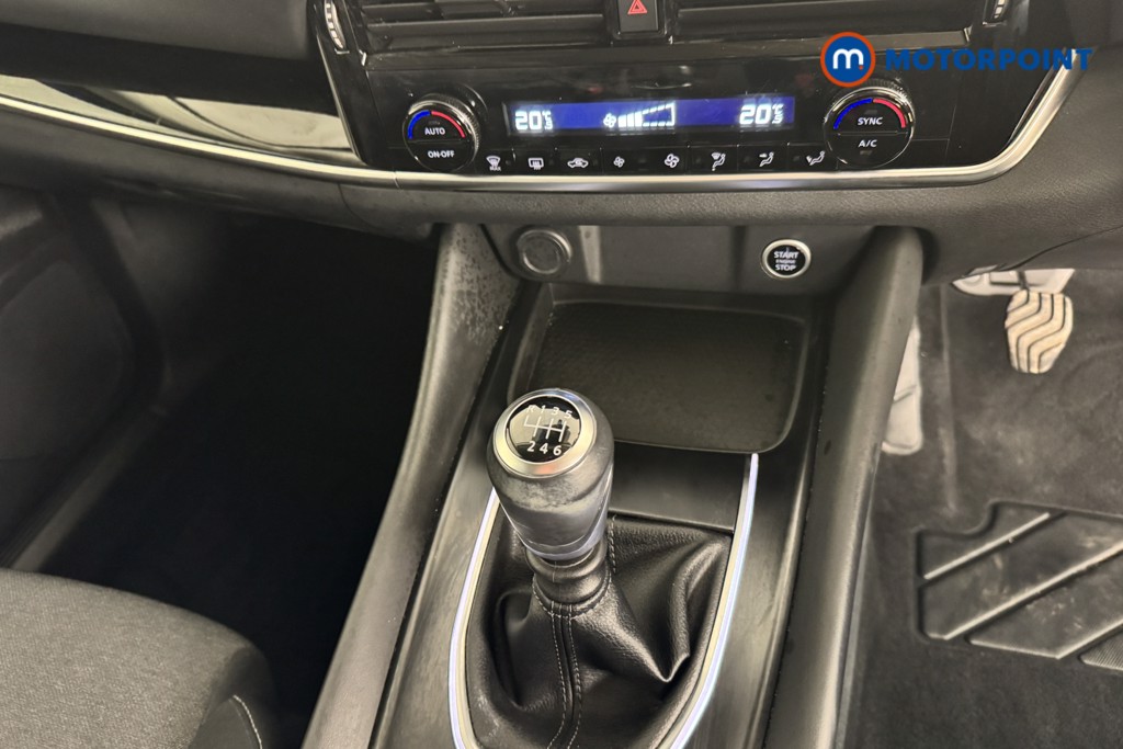 Nissan Qashqai N-Connecta Manual Petrol SUV - Stock Number (1529437) - 11th supplementary image