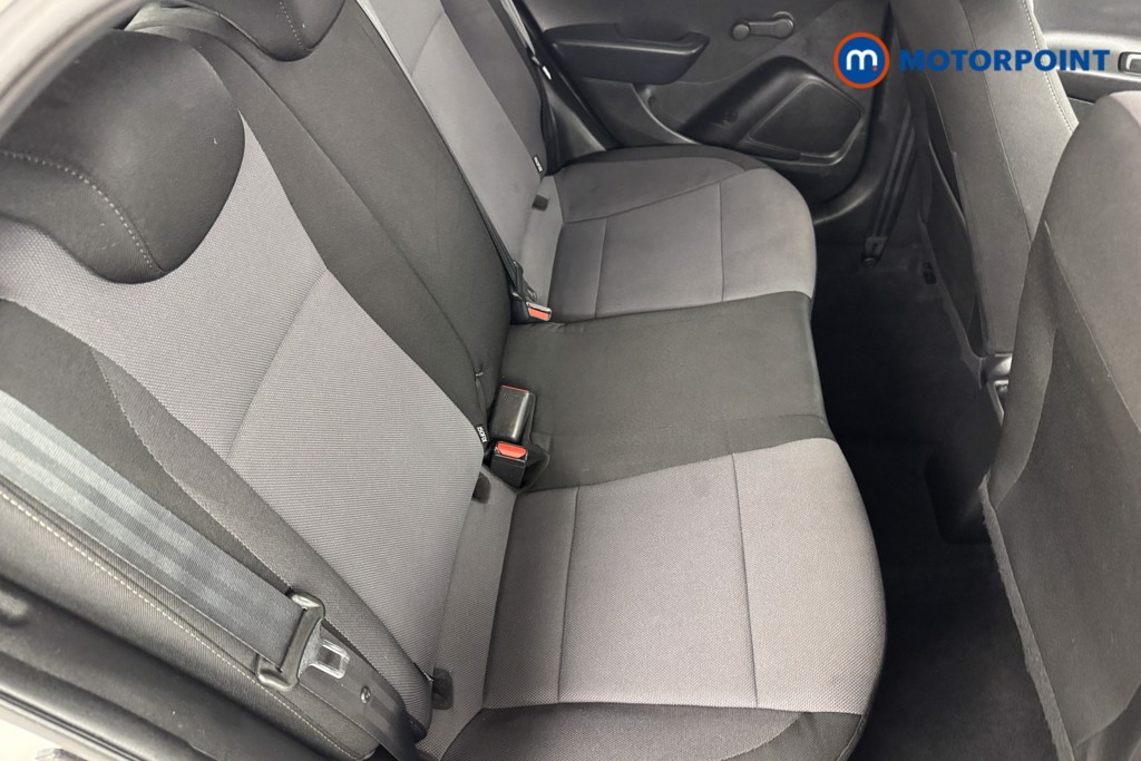 Hyundai I20 S Connect Manual Petrol Hatchback - Stock Number (1529568) - 4th supplementary image